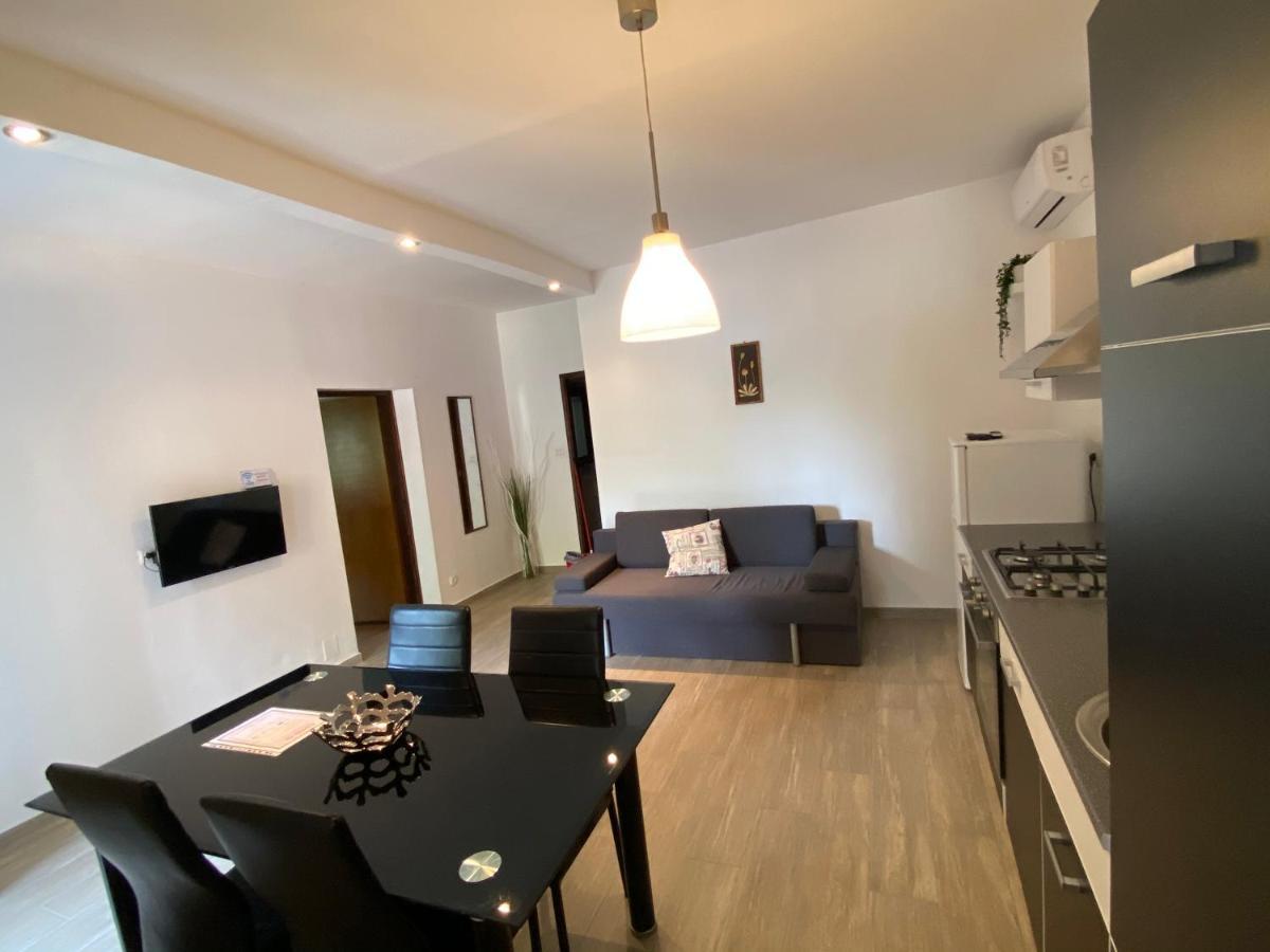 Apartments Tajana Novigrad  Екстер'єр фото