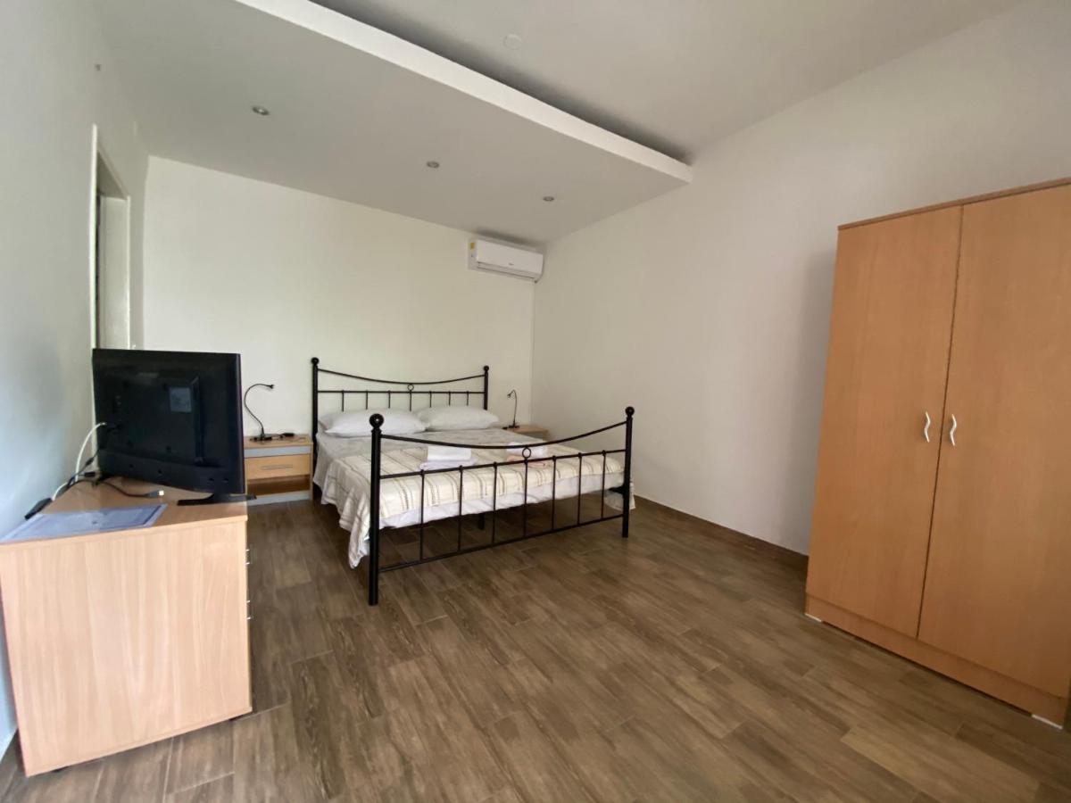 Apartments Tajana Novigrad  Екстер'єр фото