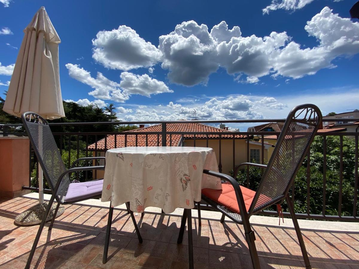 Apartments Tajana Novigrad  Екстер'єр фото